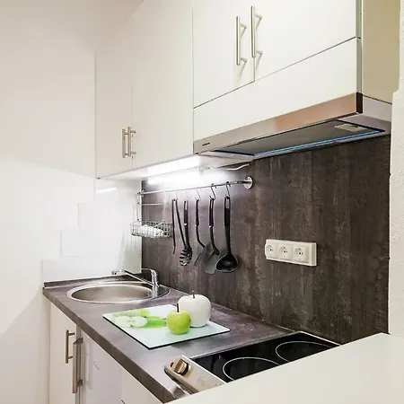 Free Parking, Quiet Design Flat In The Centre Budapest
