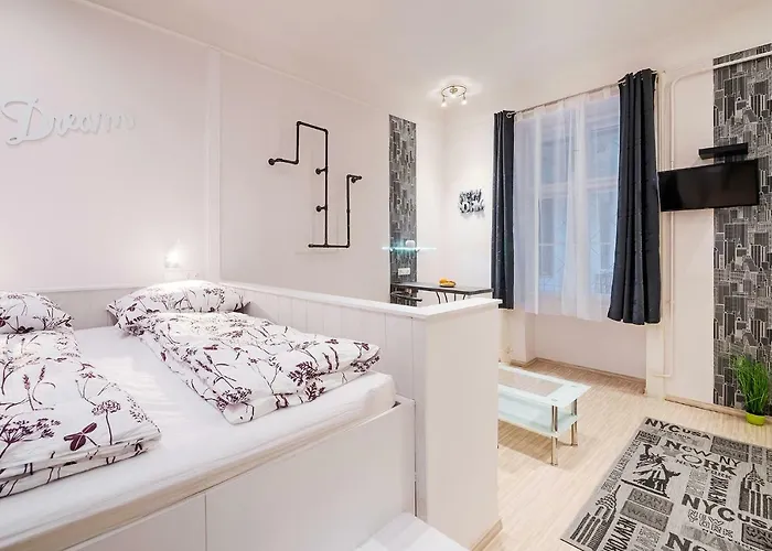 Free Parking, Quiet Design Flat In The Centre * 布达佩斯